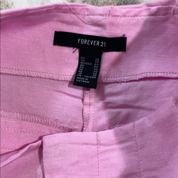 Pink shorts - Picture 2 of 3